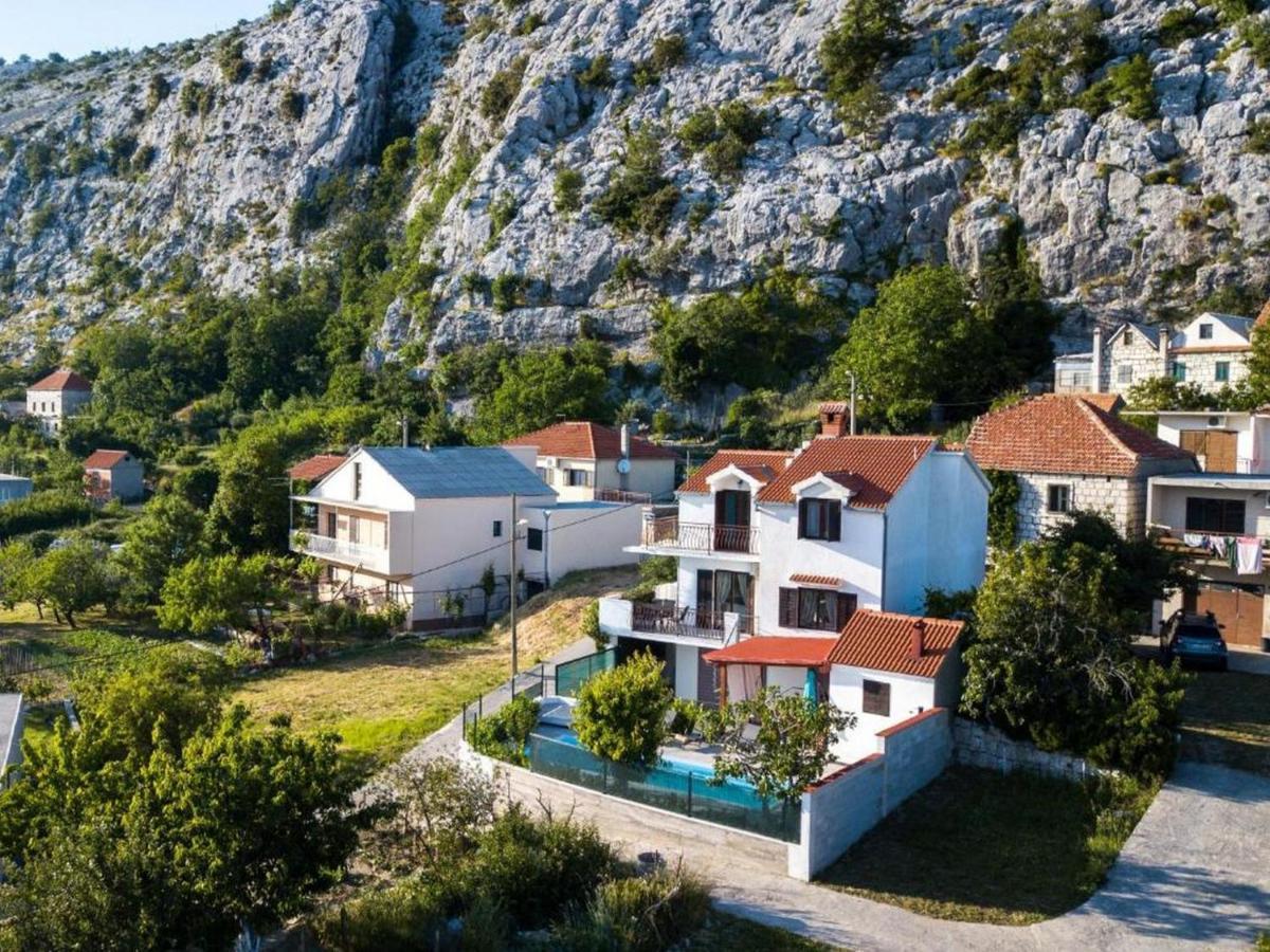 Holiday Home Mons Aureus Gornje Sitno Exterior foto