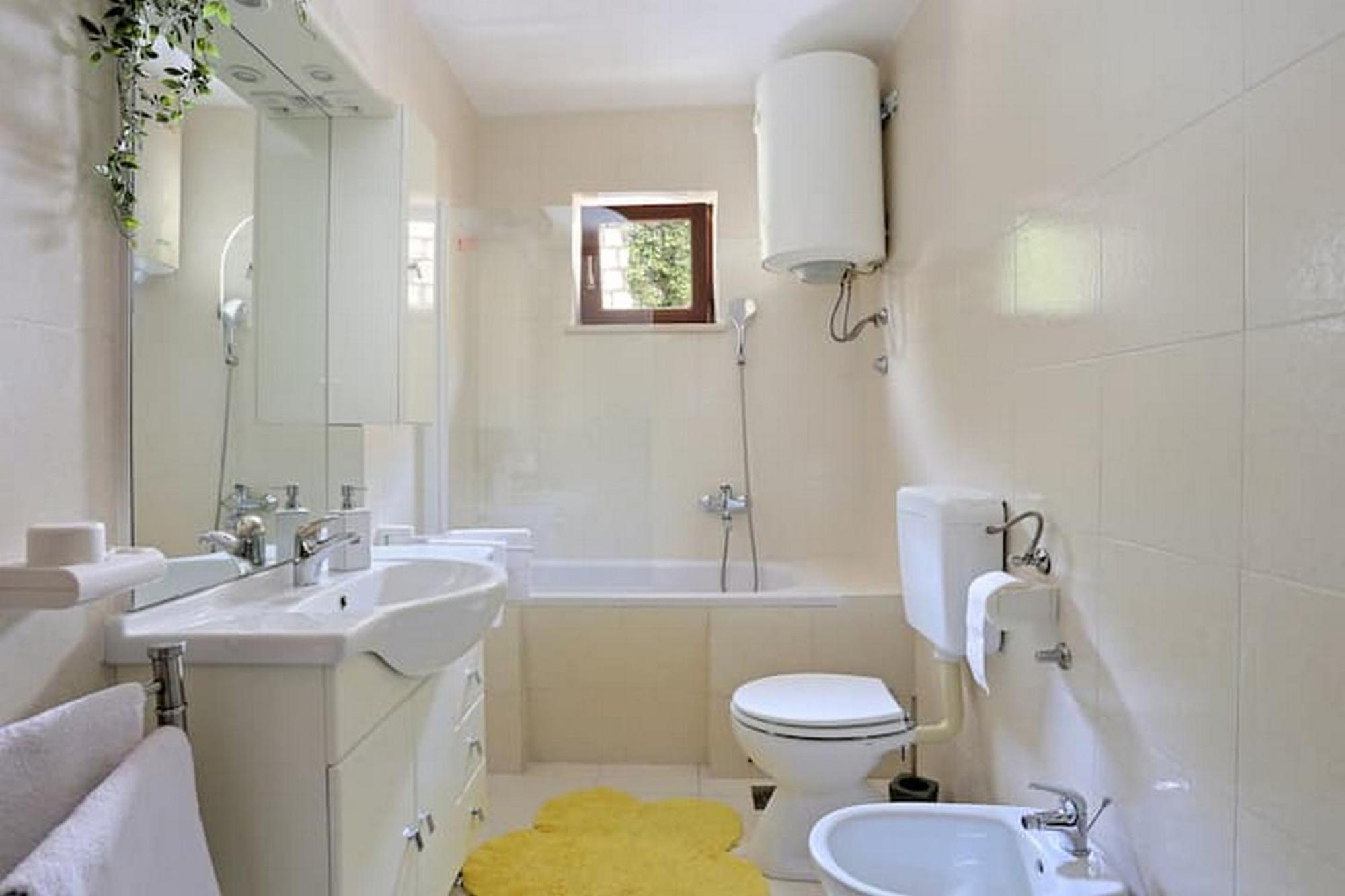 Holiday Home Mons Aureus Gornje Sitno Exterior foto