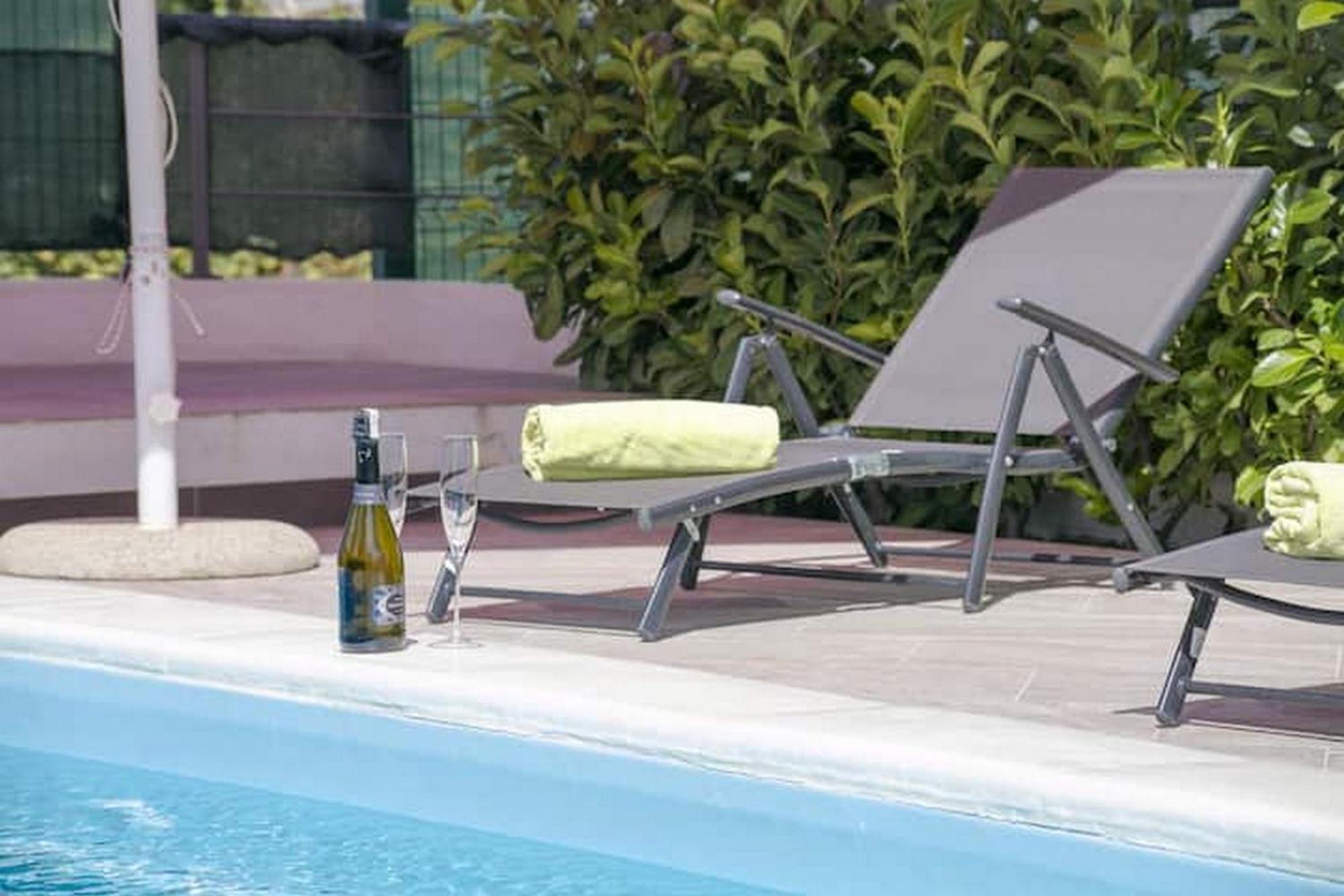 Holiday Home Mons Aureus Gornje Sitno Exterior foto